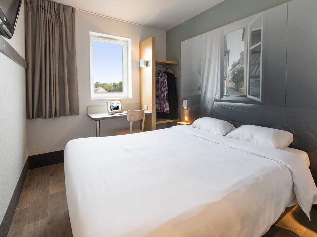 Double room double-room-hotel-le-mans