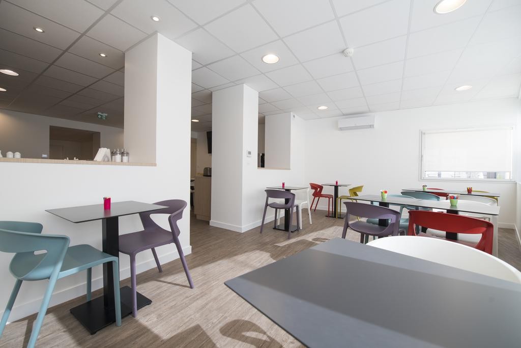 petit-déjeuner-hotel-circuit