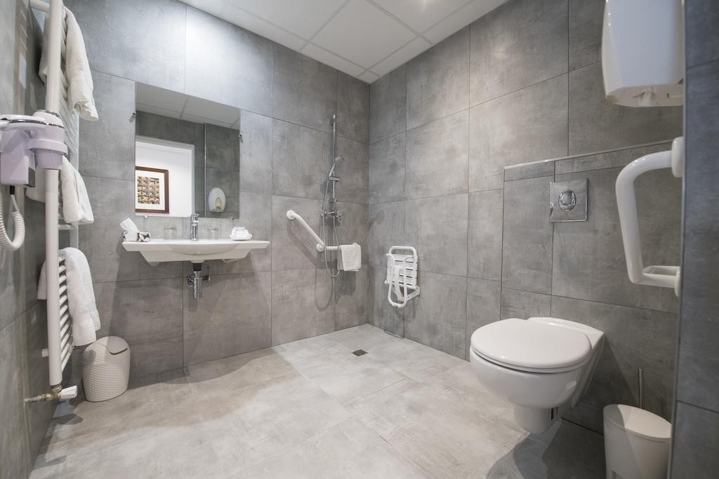 salle-de-douche-hotel-le-mans