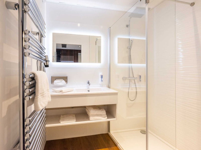 chambre-first-3-830 chambre-first-3-830