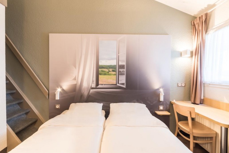 chambre-quadruple-hotel-le-mans
