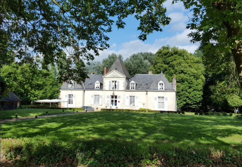 château hôtel à 25mn du circuit des 24H château hôtel à 25mn du circuit des 24H