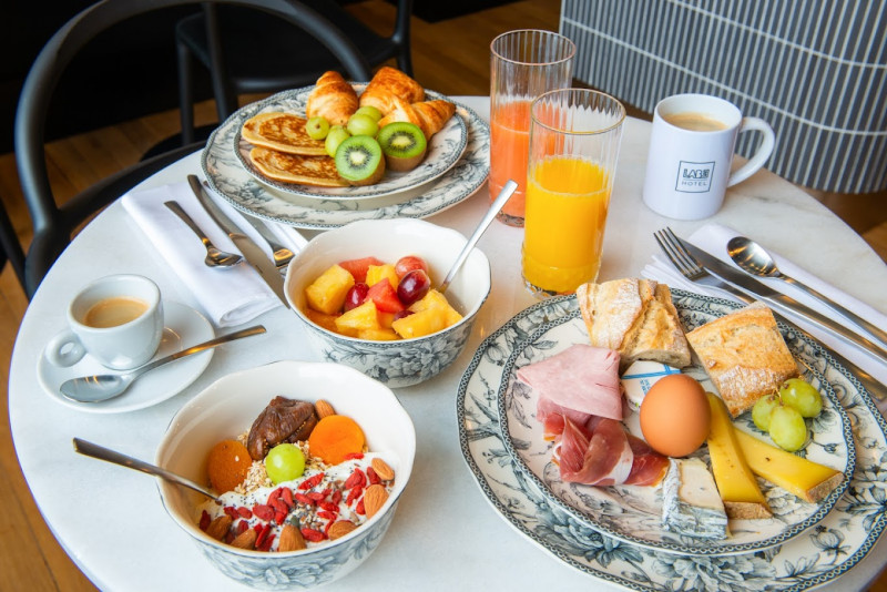 petit déjeuner - hôtel 4 étoiles petit déjeuner - hôtel 4 étoiles