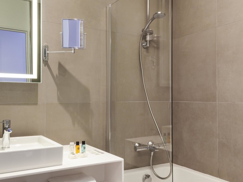 Bathroom bathroom-hotel-circuit