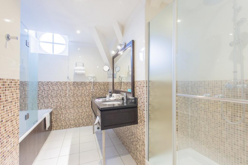 Bathroom bathroom-hotel-le-mans