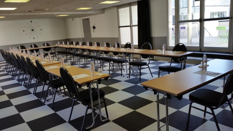 meeting-room-hotel-circuit
