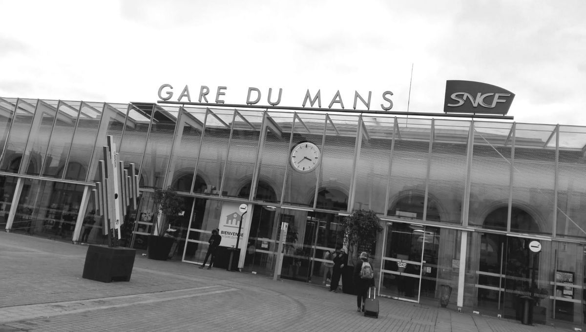 train-station-le-mans