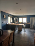 kitchen - 2 minutes from the 24-hour circuit