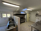self-catering group accommodation 25 minutes from the circuit	