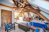 2 guest rooms with private bathrooms, 30 minutes from the 24 Hours of Le Mans circuit