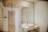 bathroom_le_mans_24h_villa_cottage