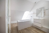 salle-de-bain-du-haut-19608