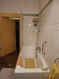 2 guest rooms with private bathrooms, 30 minutes from the 24 Hours of Le Mans circuit