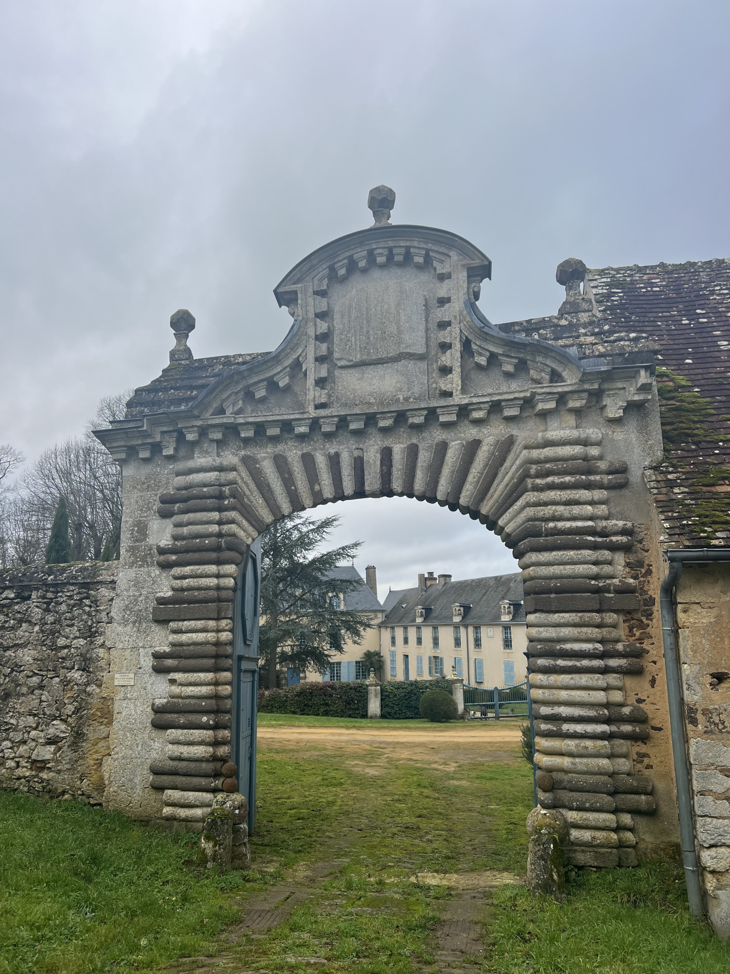 5 chambres avec salles de bain privatives à 20mn du circuit