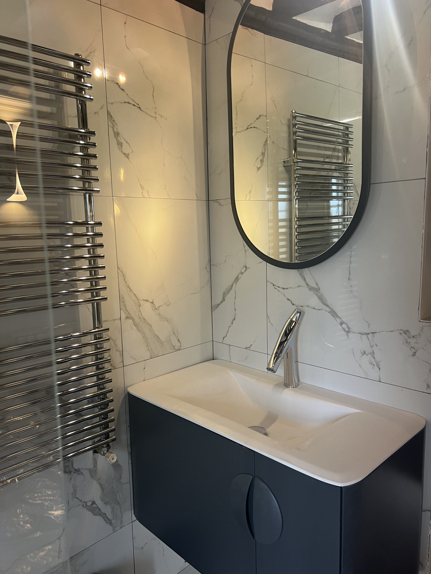 5 chambres avec salles de bain privatives à 20mn du circuit