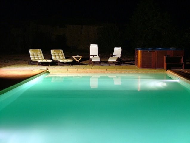 ch-881-n-pool-4260