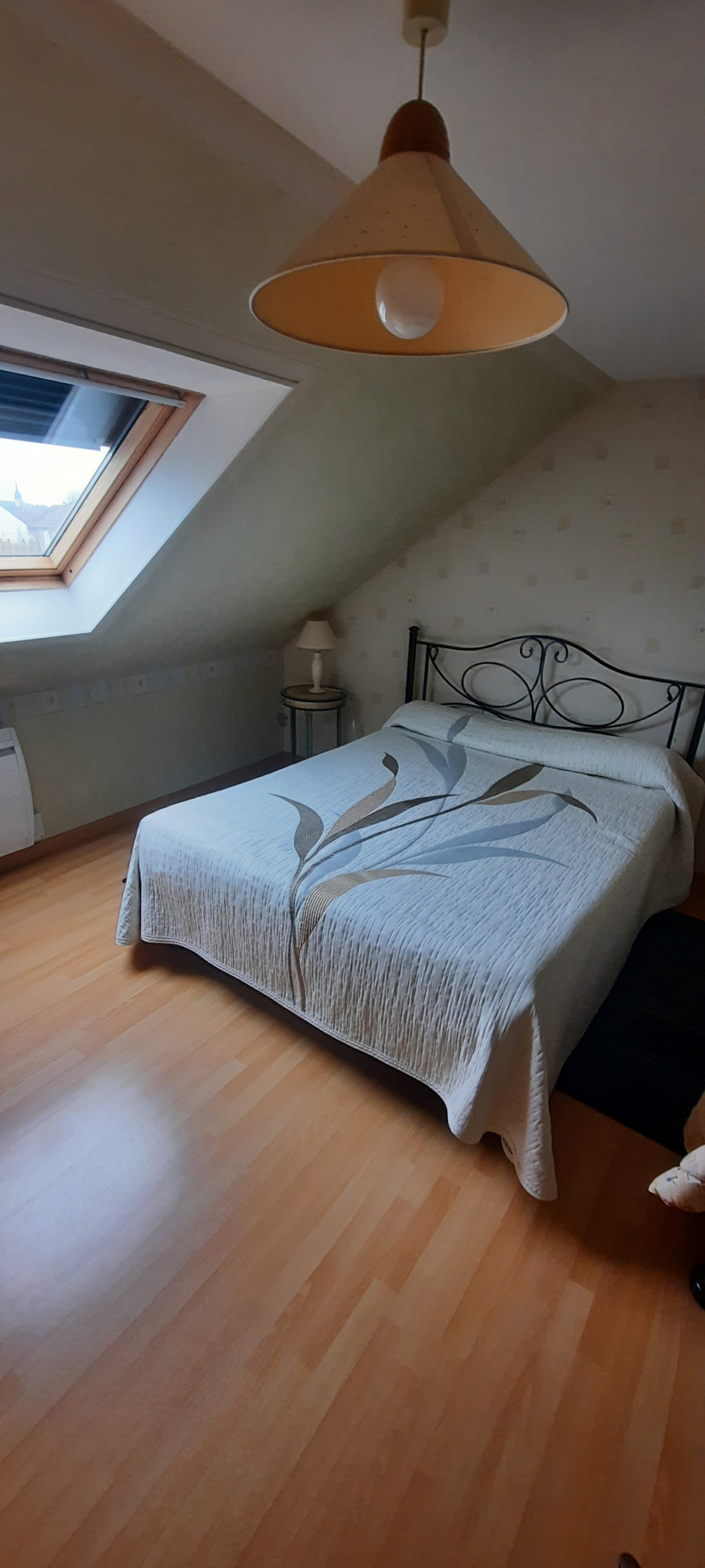 Room 1 close to the circuit