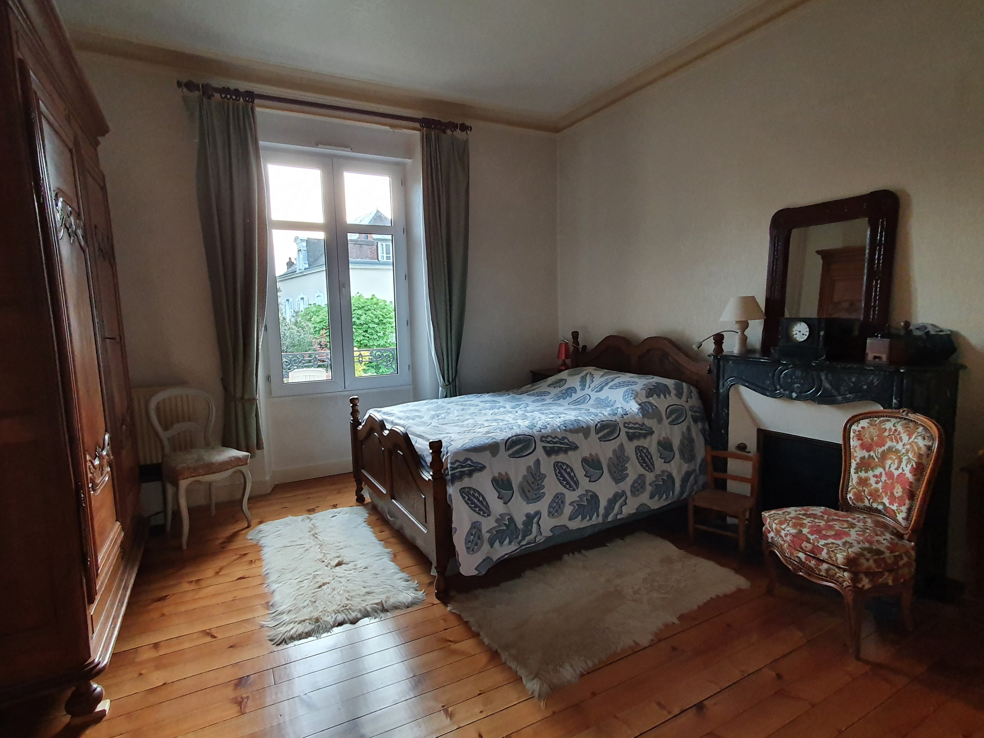 double bedroom