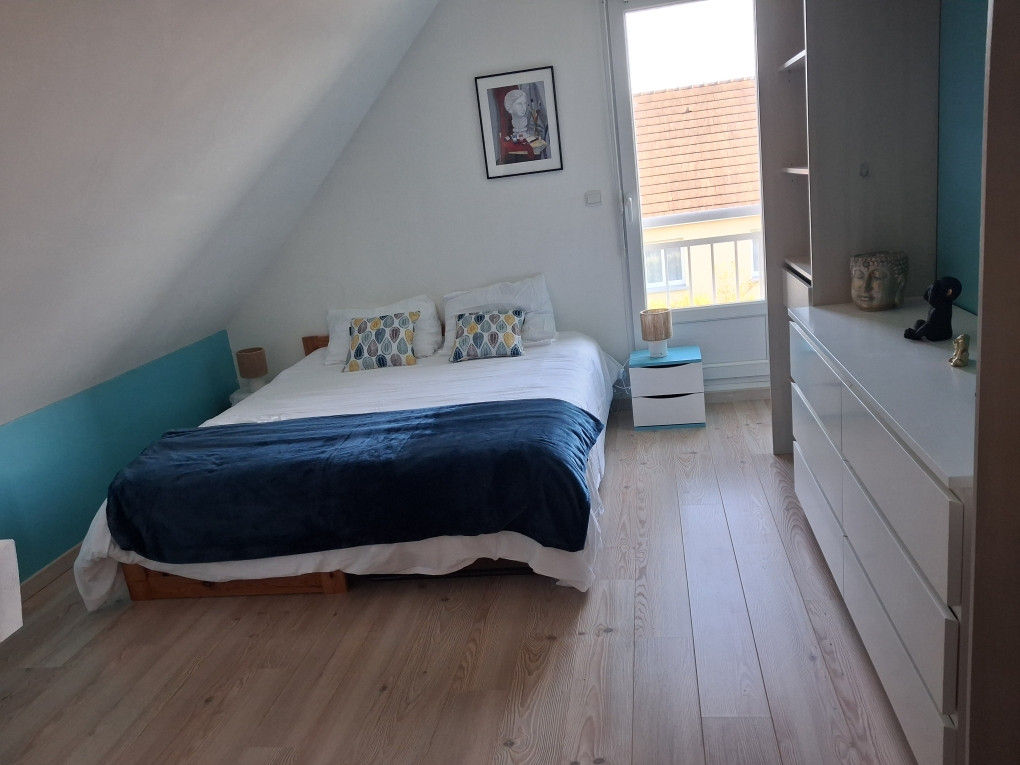 chambre 1 -- 3 chambres d'hôtes à 20 minutes du circuit des 24H