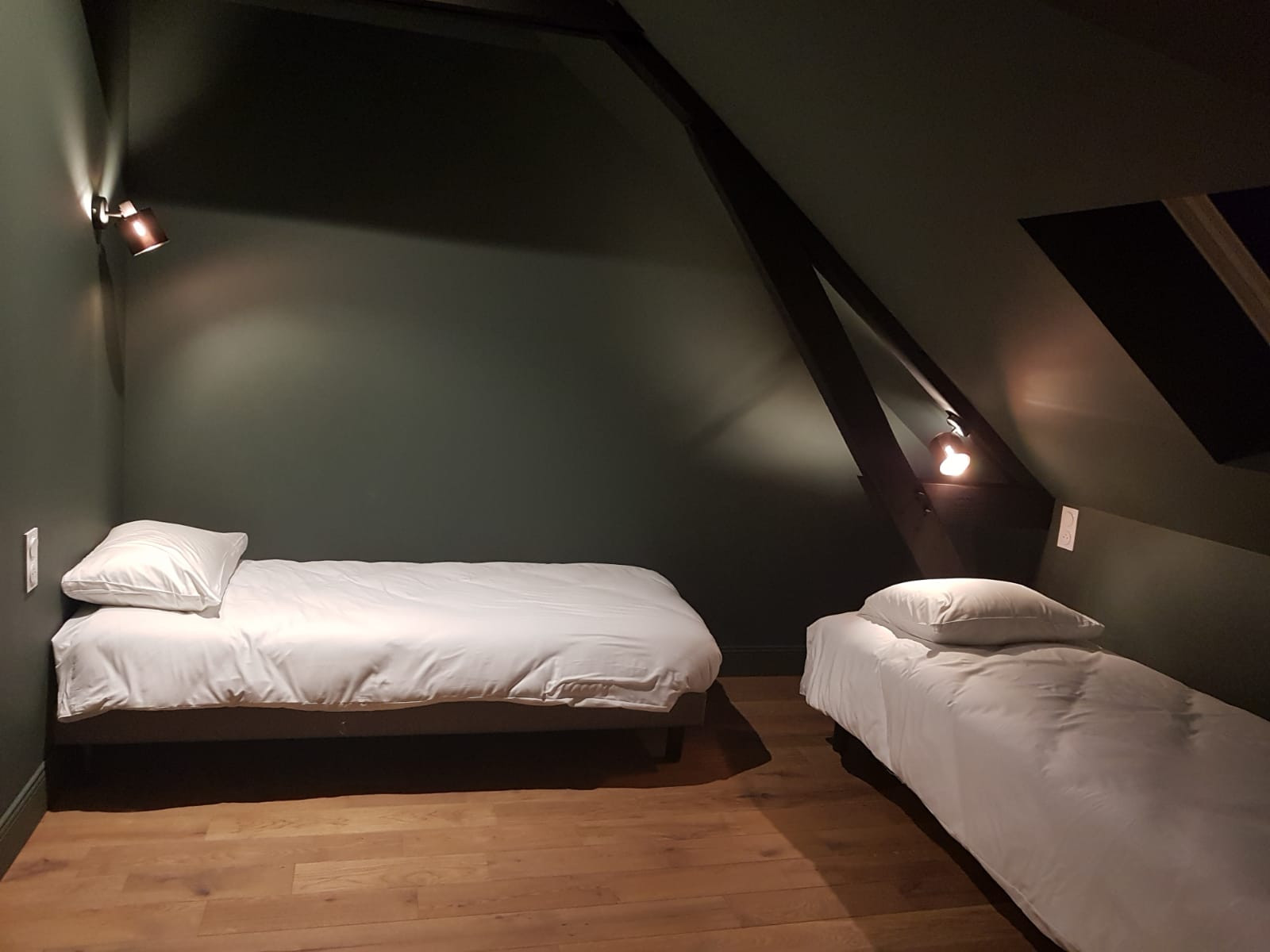 chambre 3 lits simples