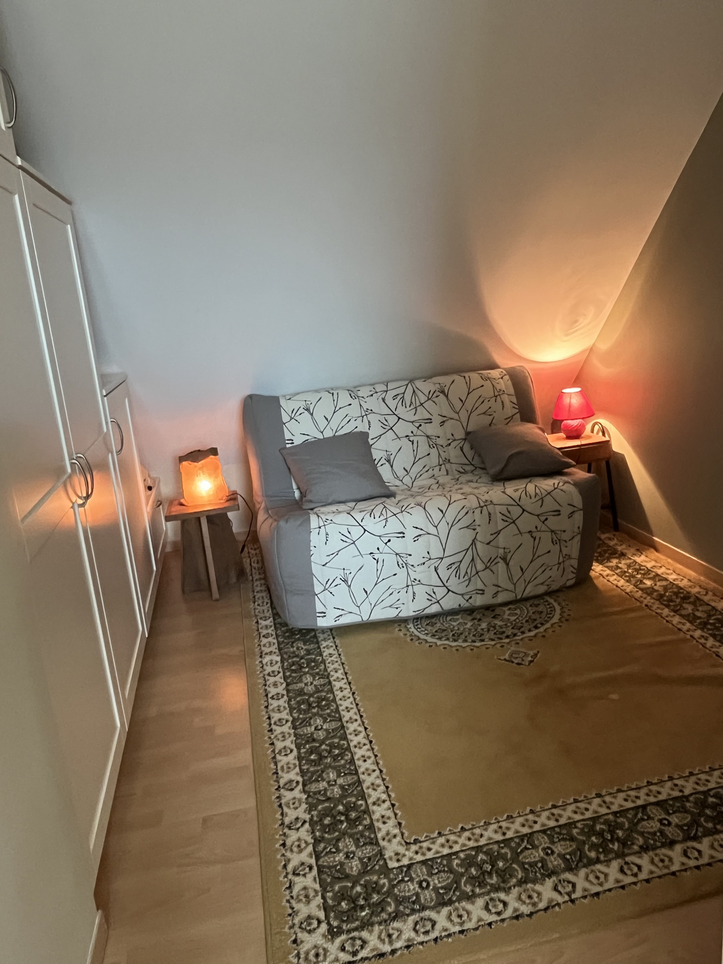 room with sofa bed - bed and breakfast 15 minutes from the 24-hour race circuit