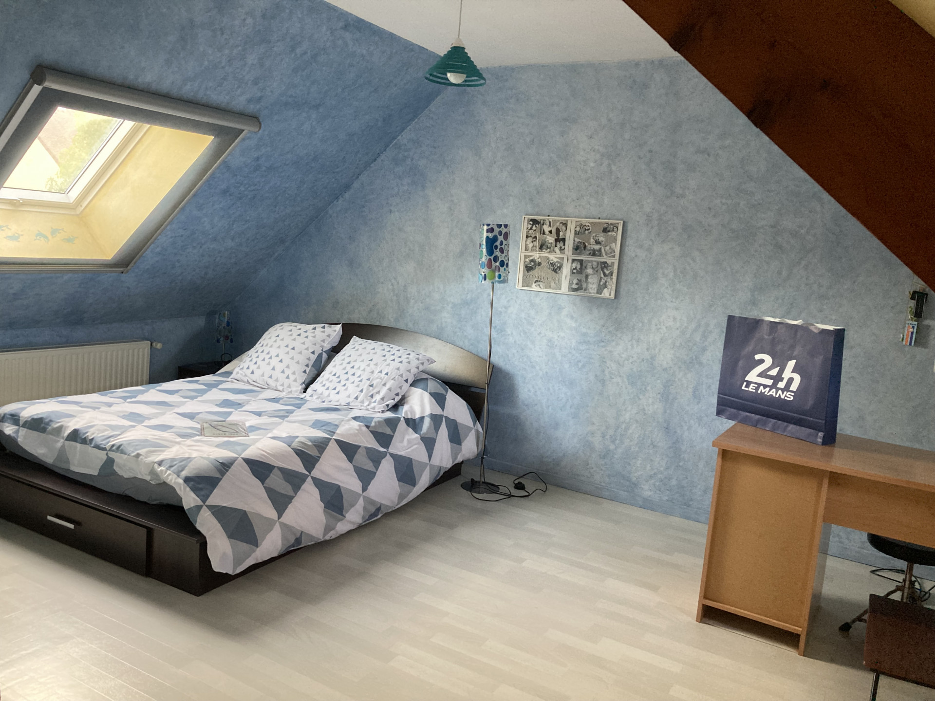 Chambre double salle de douche privée