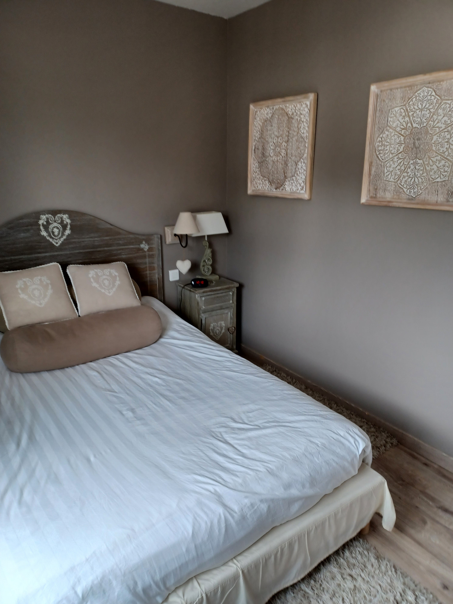 chambre double - chambres d'hôtes à 600 mètres du virage de Mulsanne