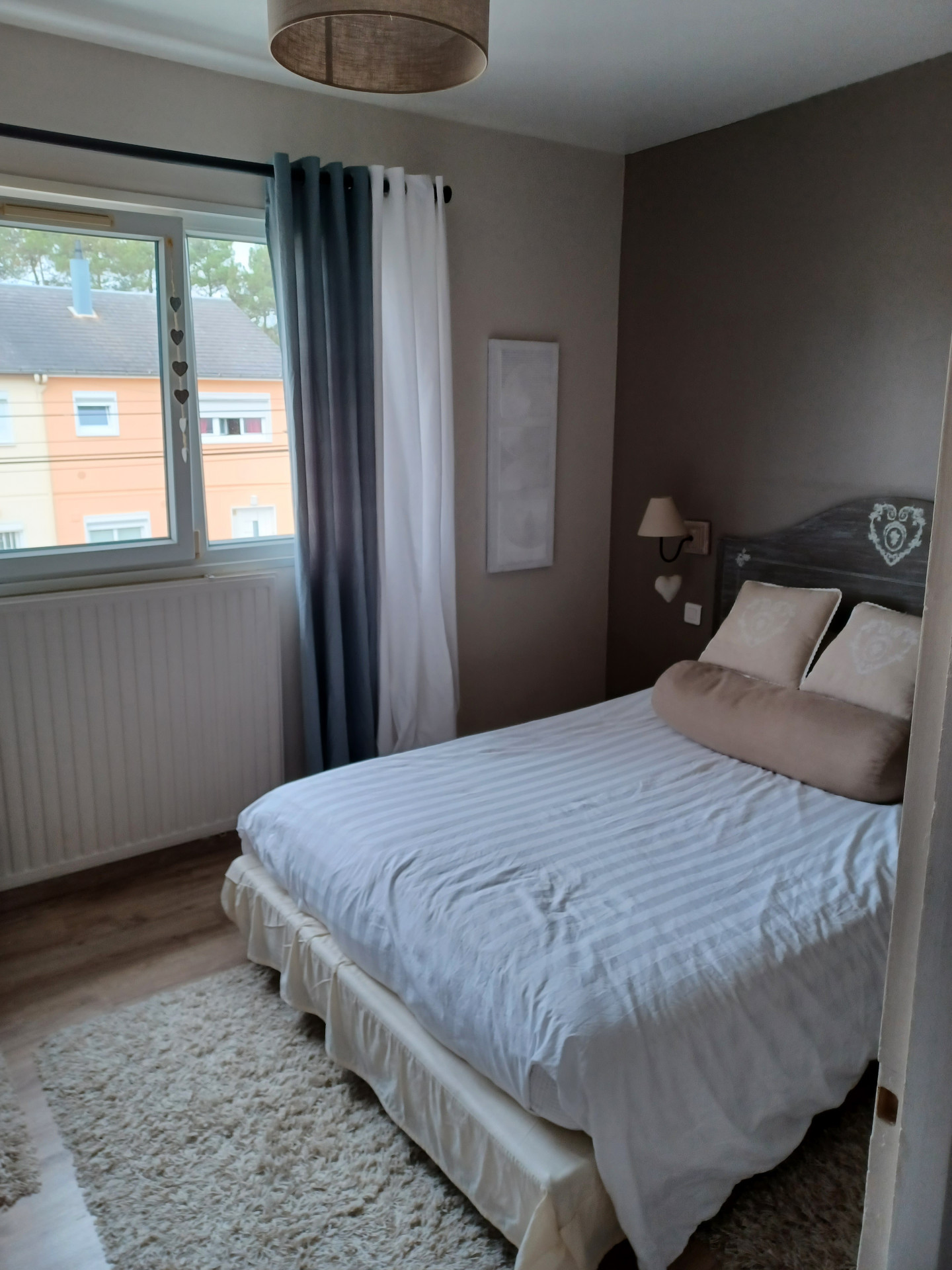 chambre double - chambres d'hôtes à 600 mètres du virage de Mulsanne