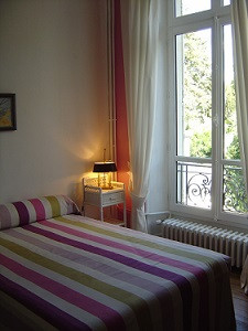 chambre_double_hôtes_maison_B&B_24h_du_le_mans