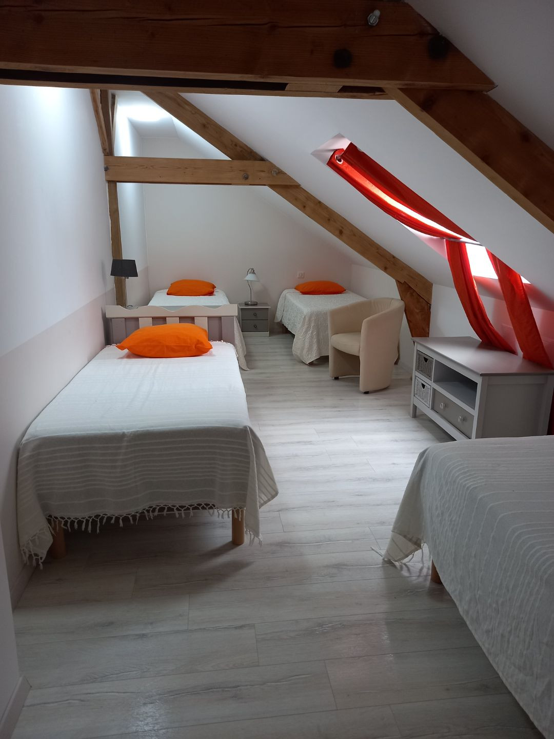 quadruple room	