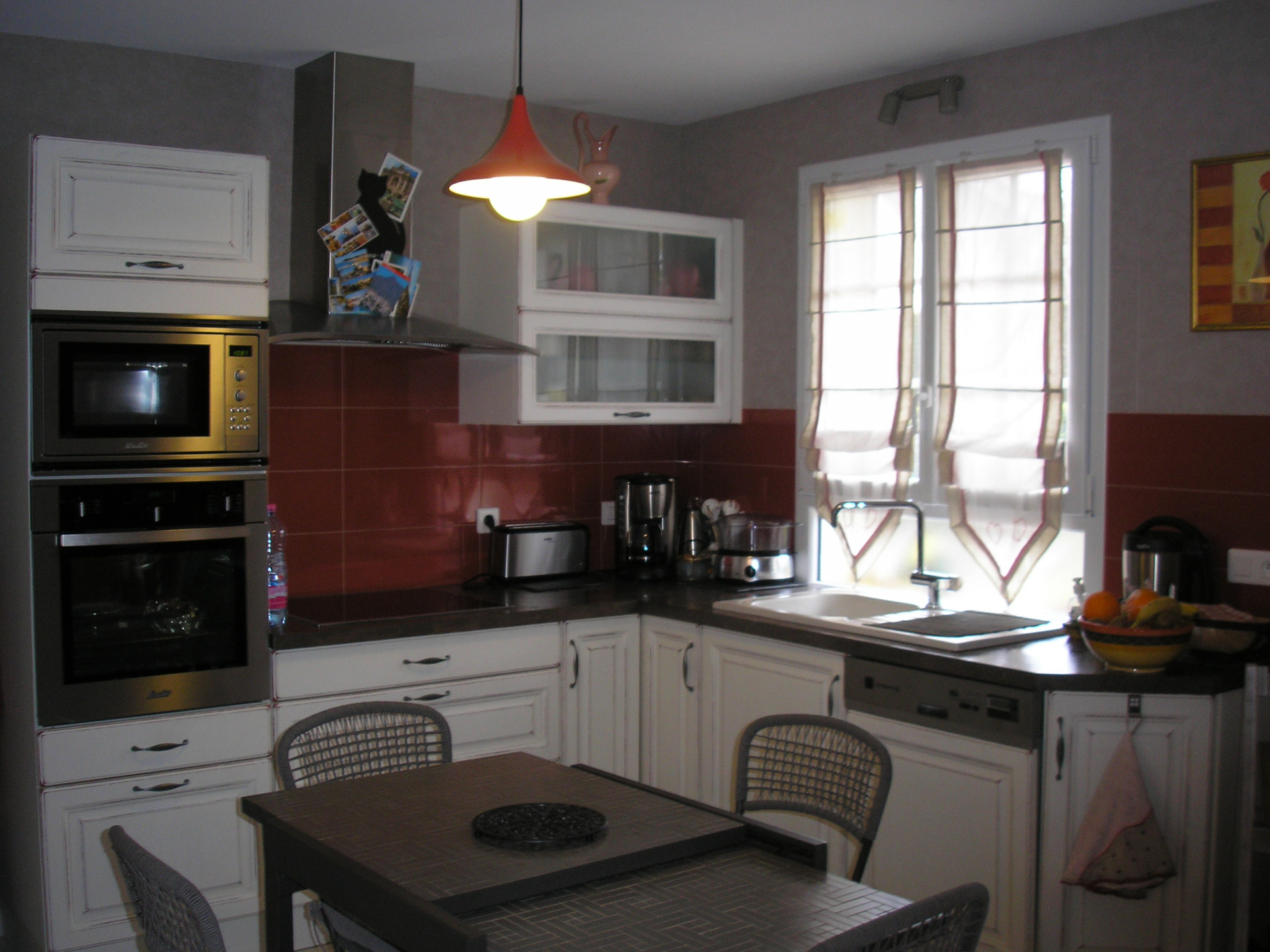 kitchen_24h_le_mans_b&b_guest_house_race