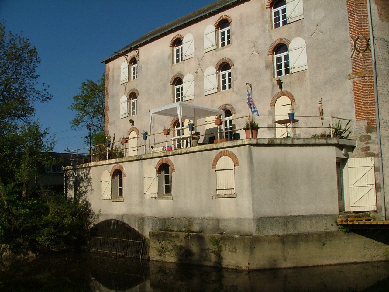 extérieur_hôtes_24h_lemans_b&b