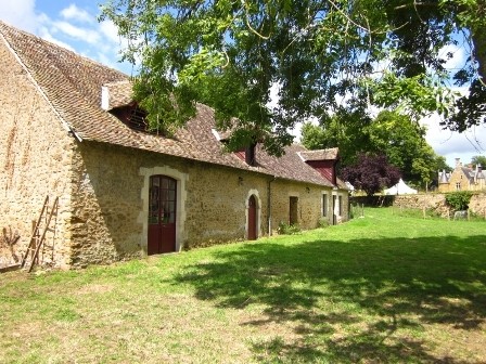 outdoor_le_mans_24h_race_cottage_castle