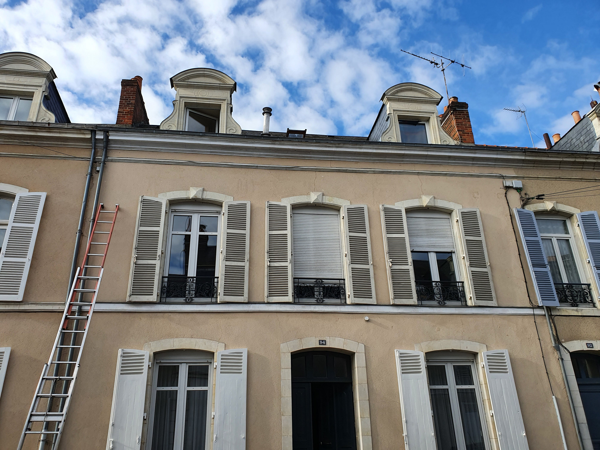 facade house