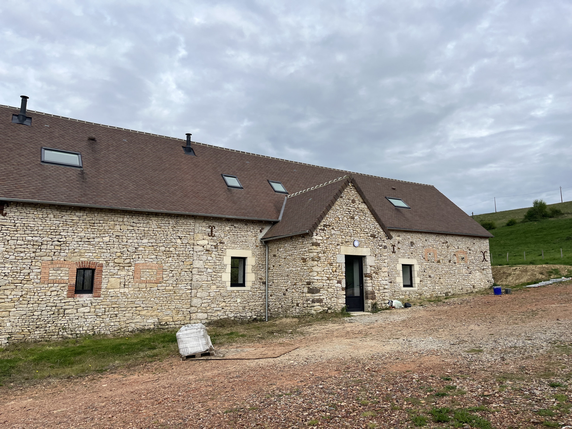 Facade - à 55min du circuit