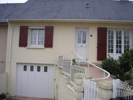 Extérieur_maison_lemans_24h_b&b