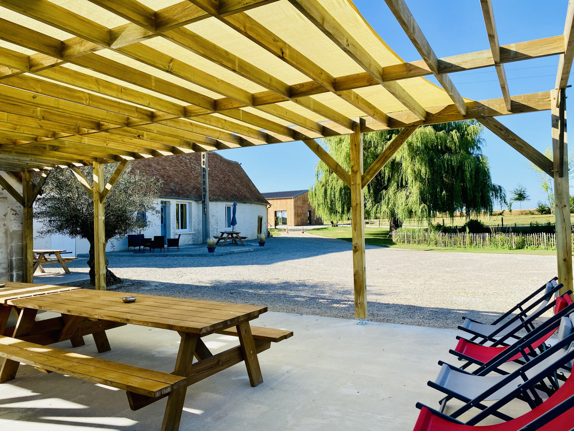 Gîte pour 19 personnes à 40mn du circuit des 24 Heures Gîte pour 19 personnes à 40mn du circuit des 24 Heures