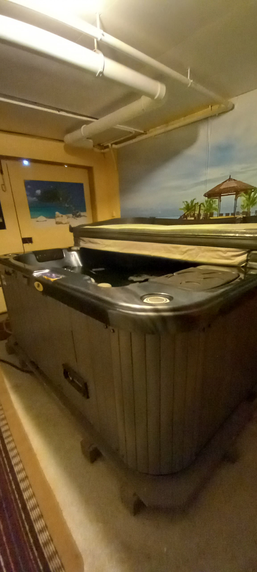 jacuzzi