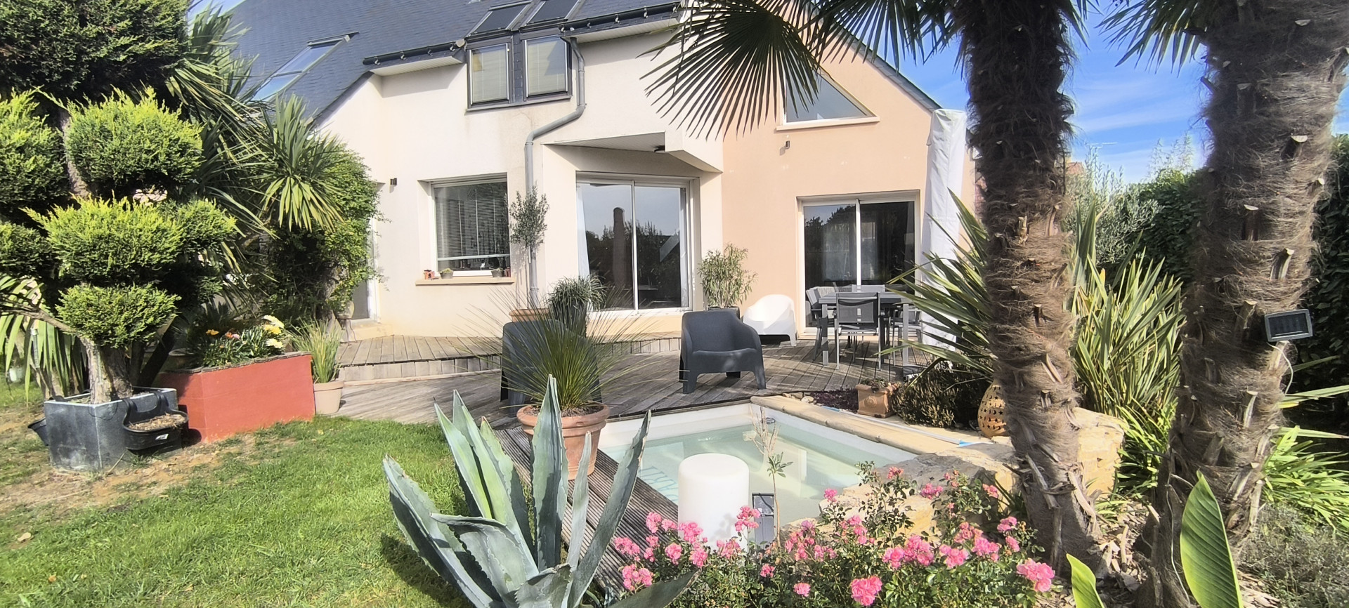 jardin - villa à 27mn du circuit