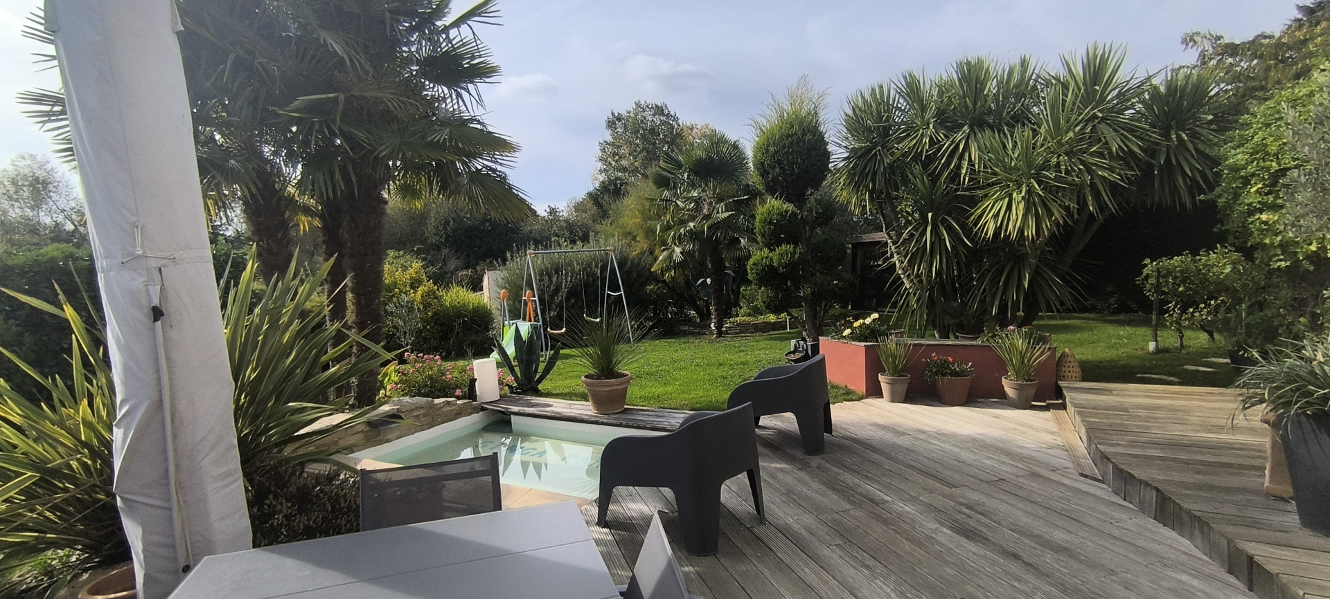 jardin - villa à 27mn du circuit