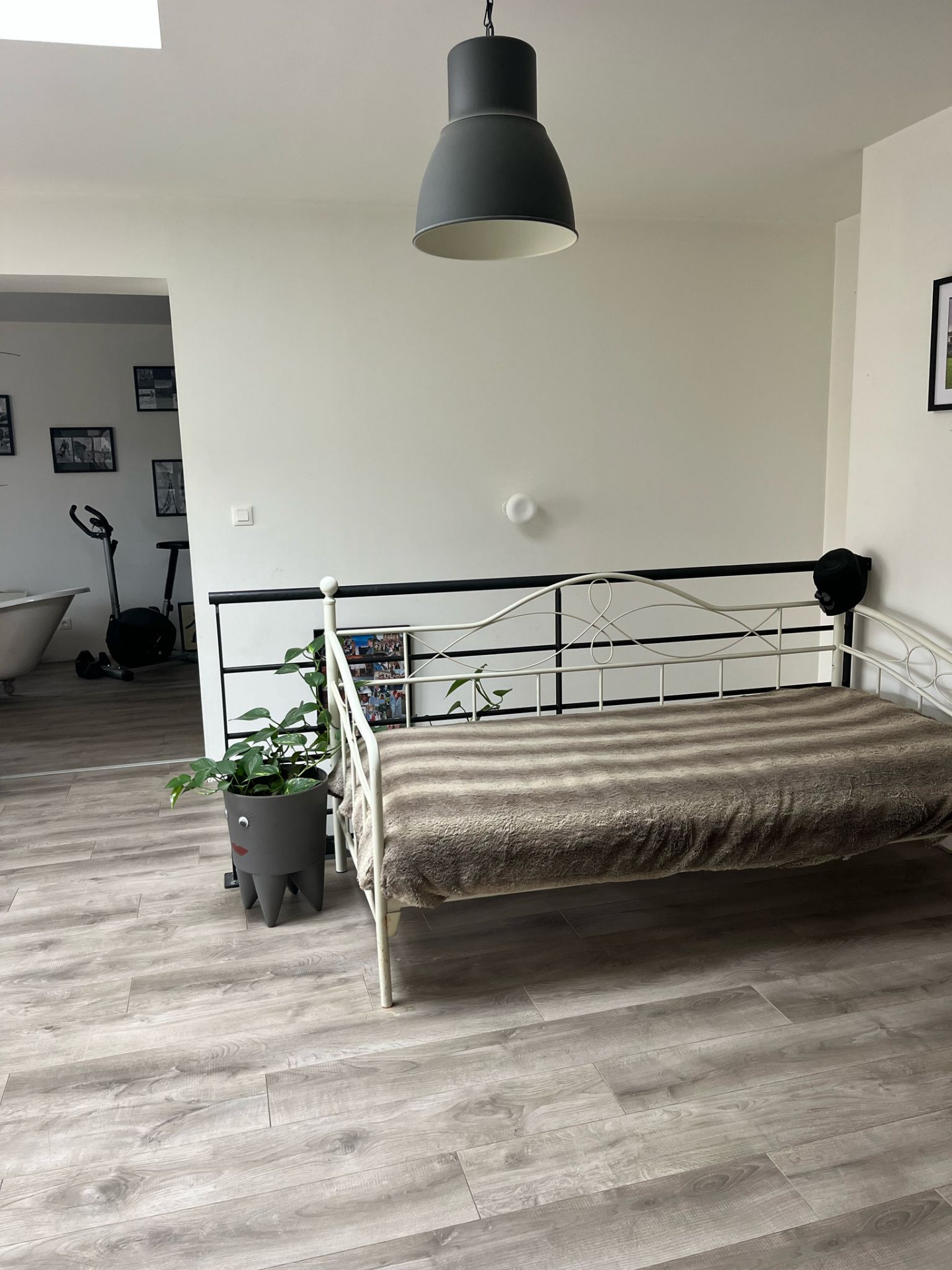 Lit d'appoint sur mezzanine