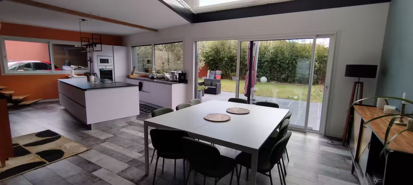 Maison 5 chambres à 6mn du circuit des 24 Heures Maison 5 chambres à 6mn du circuit des 24 Heures