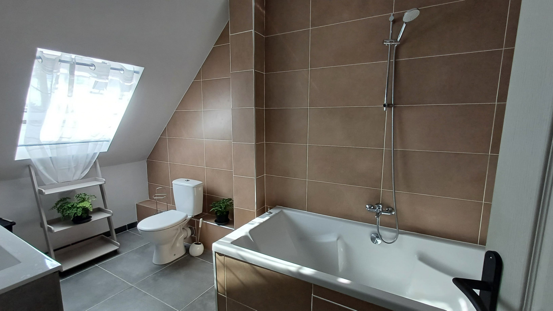 Maison - 6/8 personnes - accès possible à pied au circuit des 24H Maison - 6/8 personnes - accès possible à pied au circuit des 24H