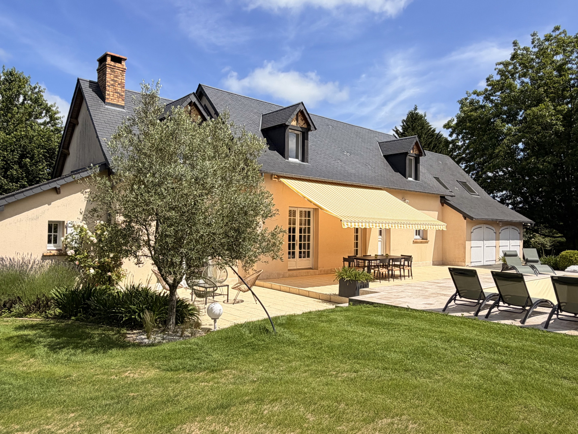 Maison avec piscine à 30mn du circuit des 24 Heures