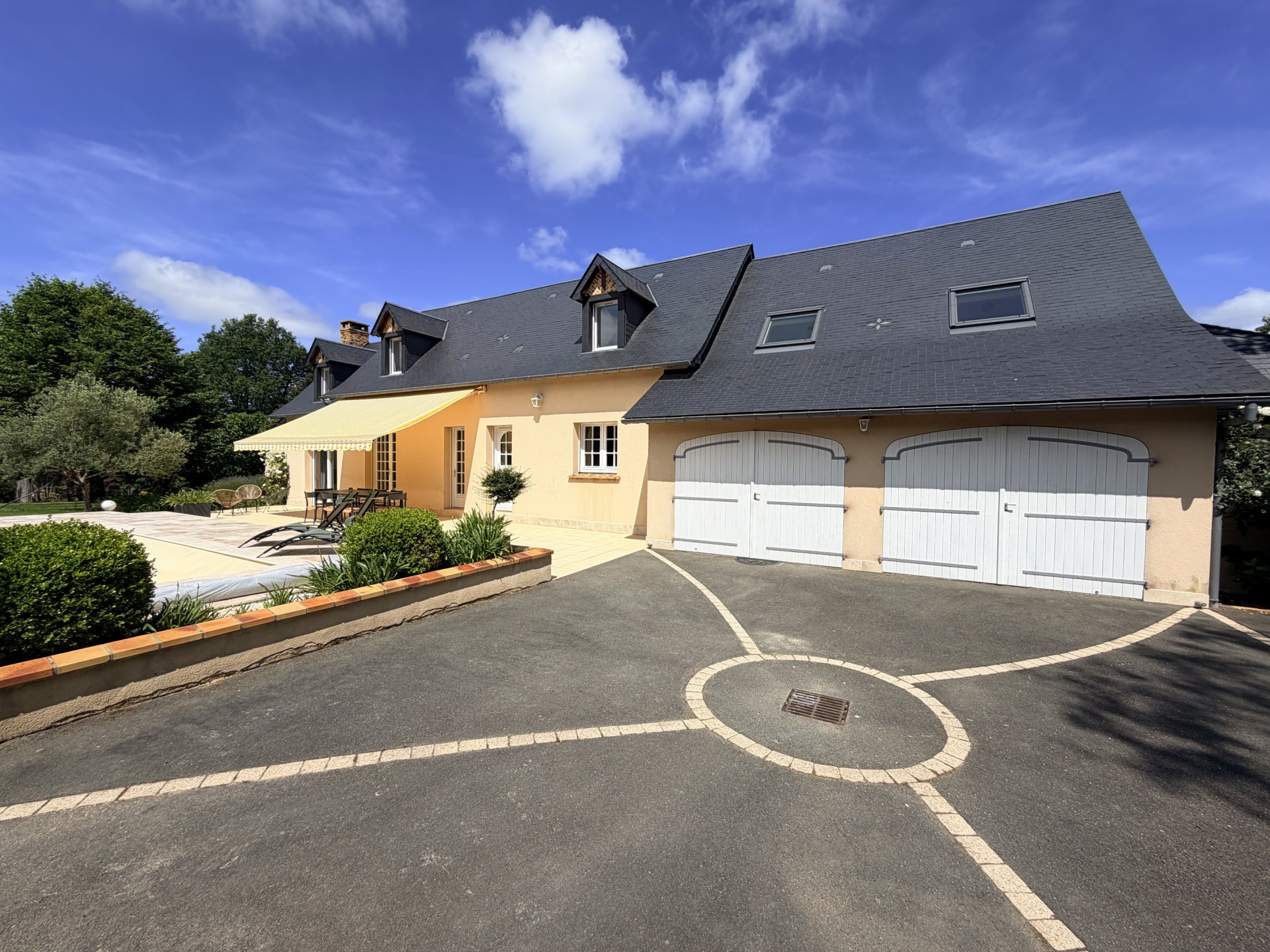 Maison avec piscine à 30mn du circuit des 24 Heures