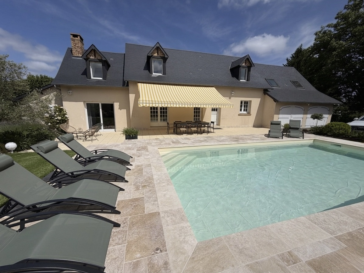 Maison avec piscine à 30mn du circuit des 24 Heures