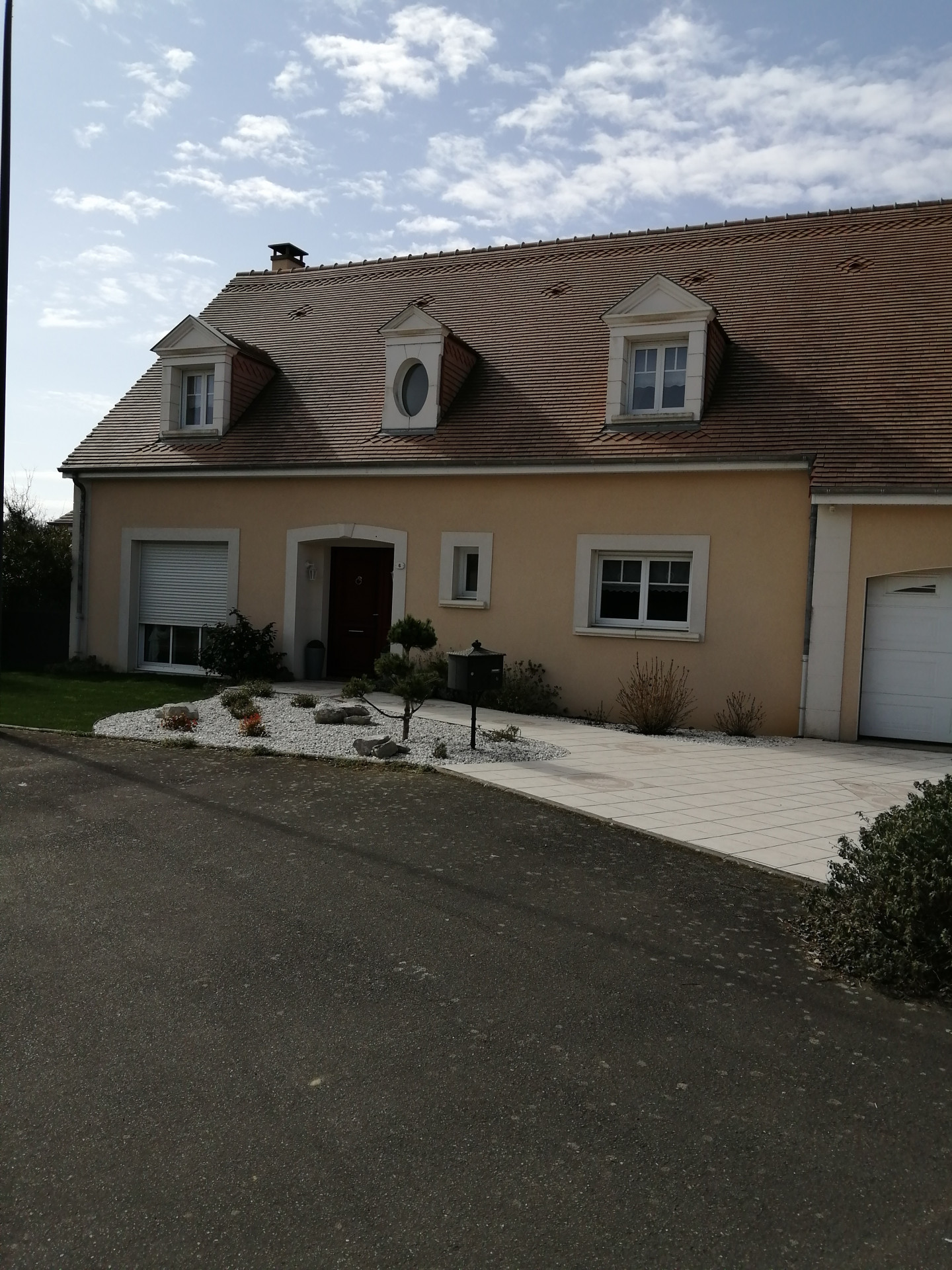 Guest house - 20 minutes from the 24H race circuit	