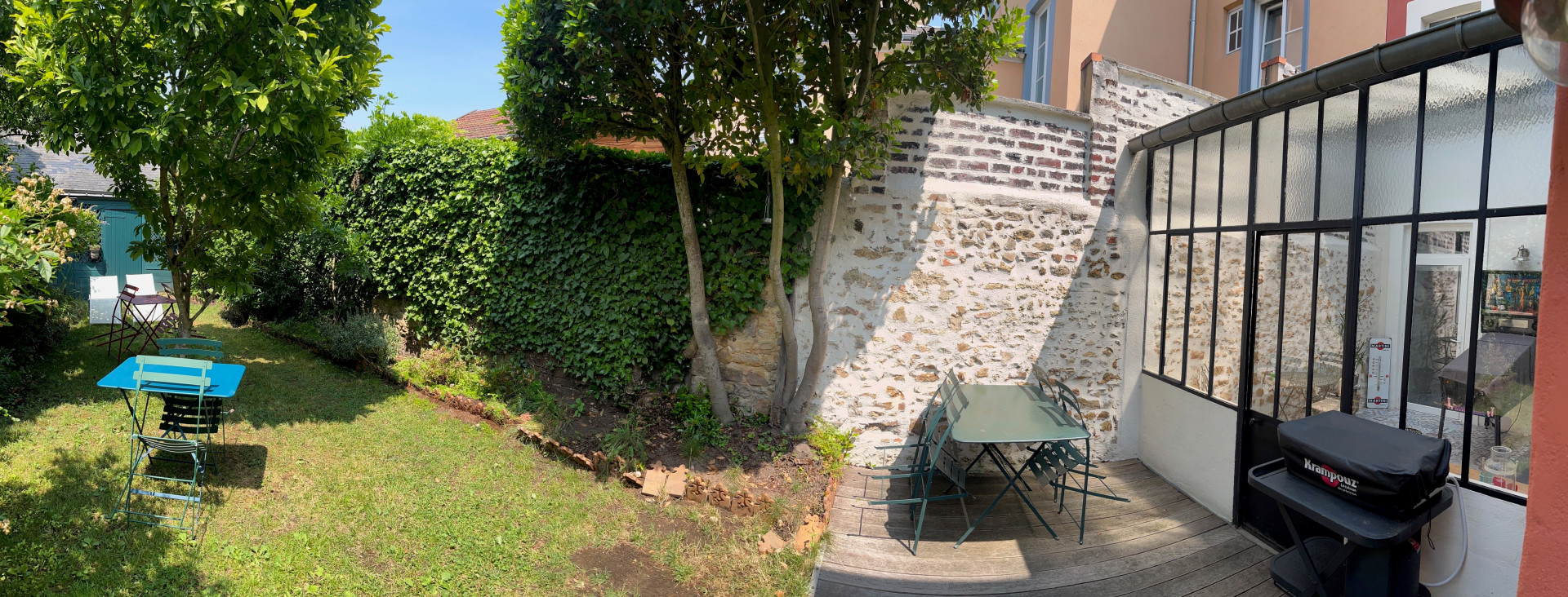 Maison indépendante au centre ville Maison indépendante au centre ville