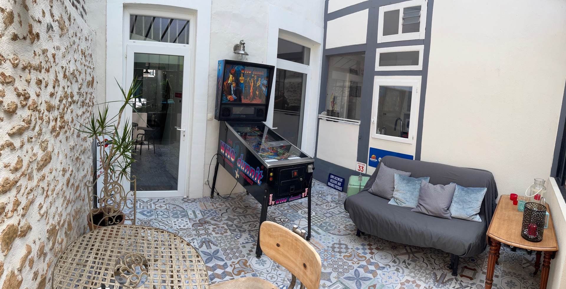 Maison indépendante au centre ville Maison indépendante au centre ville