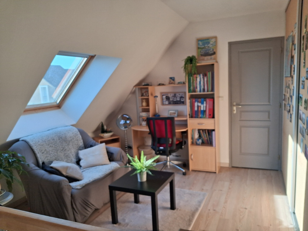 mezzanine -- 3 chambres d'hôtes à 20 minutes du circuit des 24H